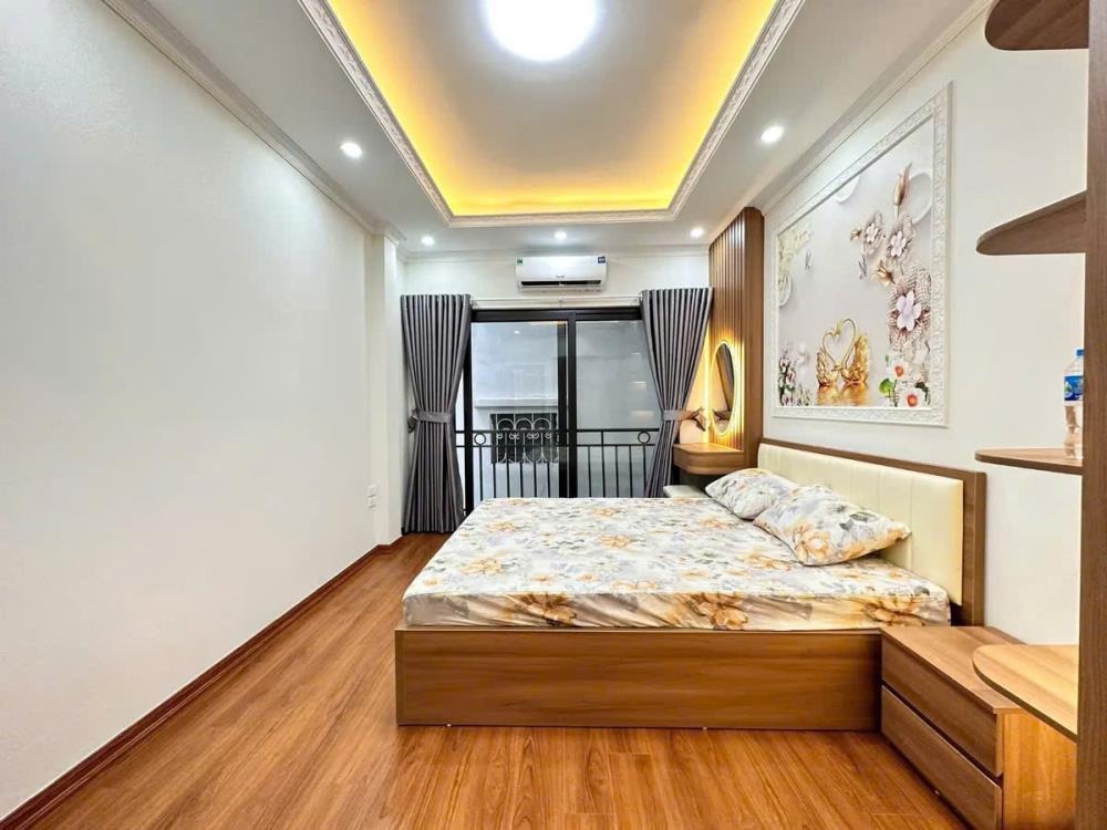 Bán Gấp Nhà Phố Văn Cao 5 Tầng, Full Nội Thất, Giá Chỉ 6x Tỷ