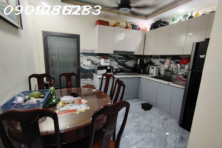 GẤP BÁN-NHÀ 2 TẦNG-36M2- FULL NỘI THÁT-TT QUẬN 7- NHỈNH 5 TỶ