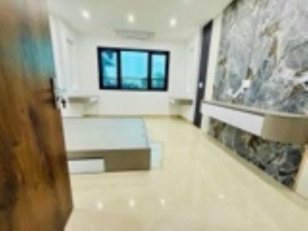 Nhà Mới 5 Tầng, Thang Máy, Ô Tô Đỗ Cửa - Trung Văn - Giá 8 Tỷ