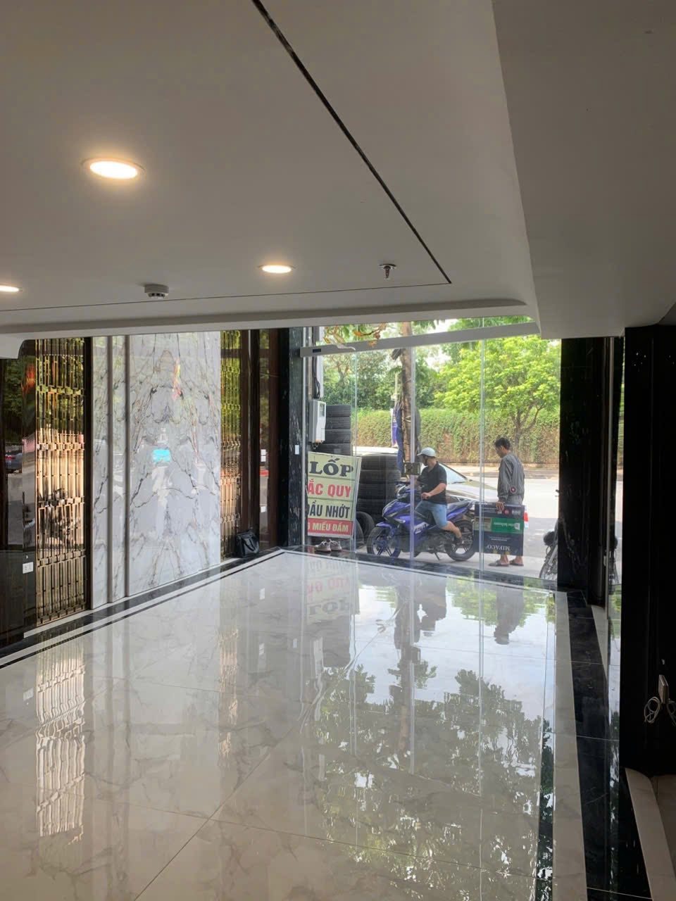 Bán Nhà Mặt Phố Miếu Đầm - View Marriott 51m2, 9 Tầng, MT 5m - 37 Tỷ (Thương Lượng)