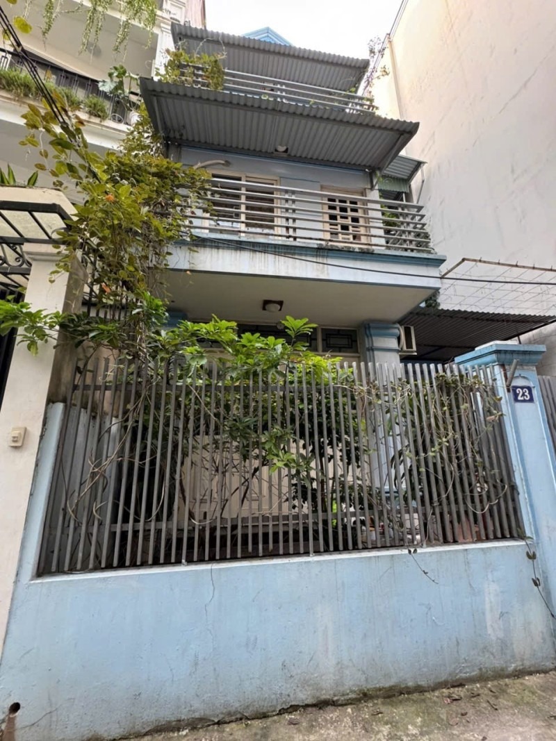 Bán nhà Hồng Tiến, Long Biên - 81m2, 3 Tầng, Ô Tô Vào Nhà - Giá 16 Tỷ