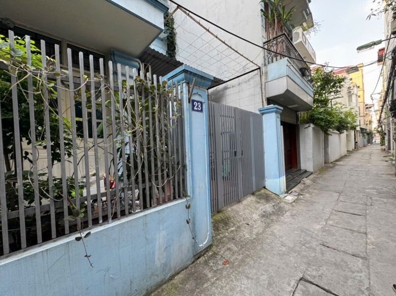 Bán nhà Hồng Tiến, Long Biên - 81m2, 3 Tầng, Ô Tô Vào Nhà - Giá 16 Tỷ