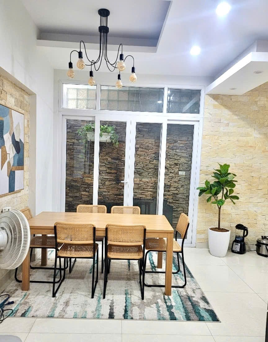 Bán nhà Láng Hạ 100m2, 5 Tầng, Giá 17.65 Tỷ - Vị Trí Đắc Địa