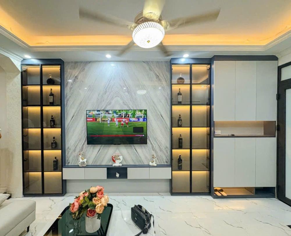 Bán nhà Mỹ Đình 36m2, 4 Tầng, Giá 7.9 Tỷ - Vị Trí Đẹp