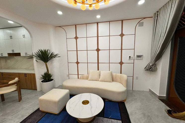 SÁT Q.1 - NHÀ ĐẸP 5 TẦNG BTCT - 4 PHÒNG - FULL NỘI THẤT - SỔ NỞ HẬU - NHỈNH 8 ĐỒNG