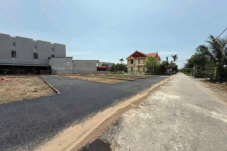 2.4 tỷ 79.6m2 Hải Thành 2 Dương Kinh Zalo 0567222555