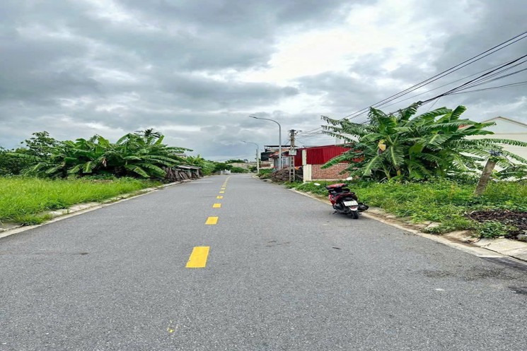 1.63 tỷ 100.6m2 Kim Đới 2 Hữu Bằng Zalo 0567222555