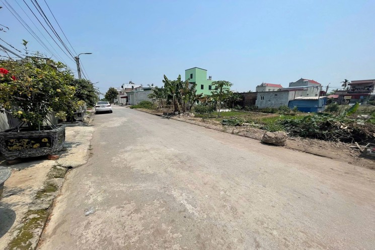 2.1xx tỷ 85m2 Phố Tân Thành Dương Kinh Zalo 0567222555