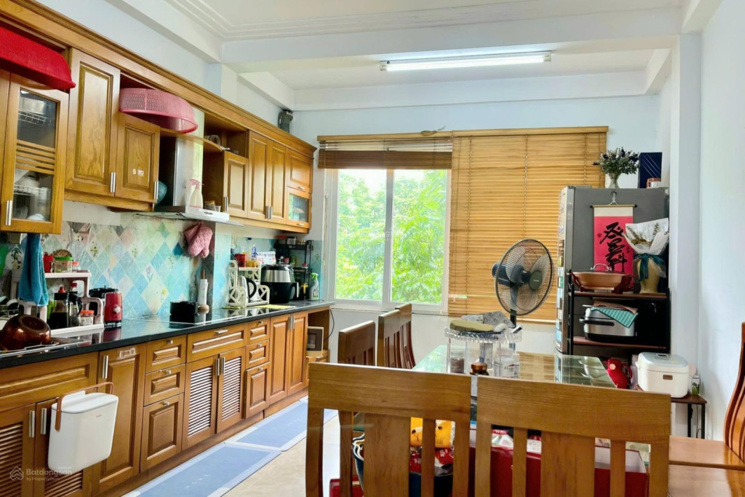 Đẳng cấp mặt phố Trịnh Đình Cửu: 55m2, 5 tầng, vừa ở vừa kinh doanh, chỉ 23,5 tỷ