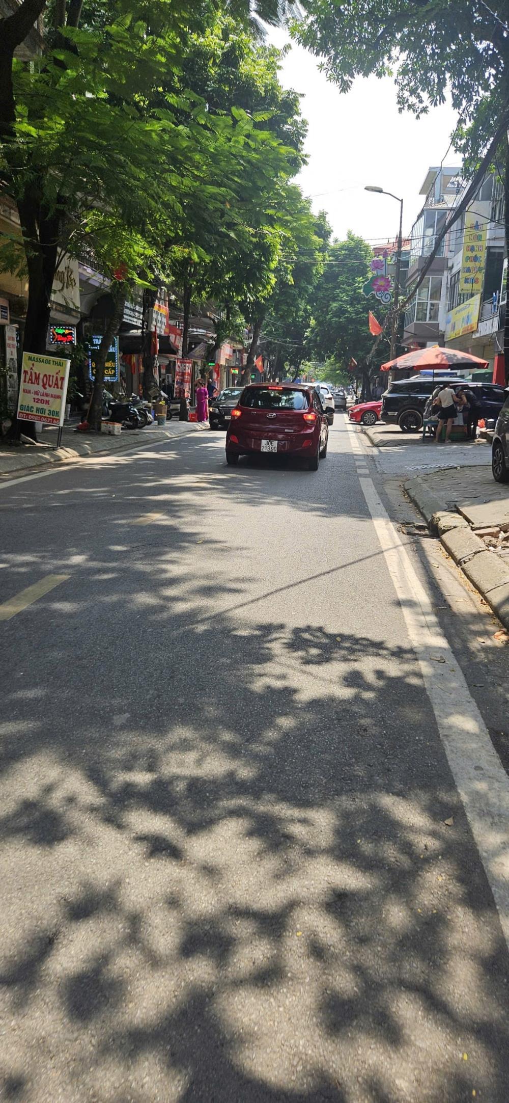 Căn Tập Thể 26m2 Thị Trấn Đông Anh - Gần Chợ, An Ninh Tốt, Đỗ Xe Ô Tô