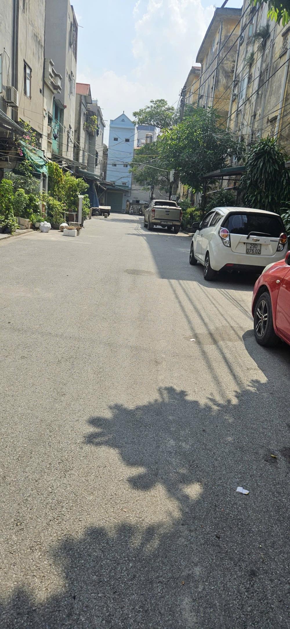 Căn Tập Thể 26m2 Thị Trấn Đông Anh - Gần Chợ, An Ninh Tốt, Đỗ Xe Ô Tô