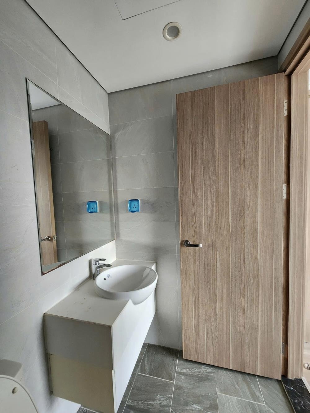 Cho Thuê Căn Hộ View VinUni - S2.17, 2PN, 2VS, Full Đồ - Giá Tốt