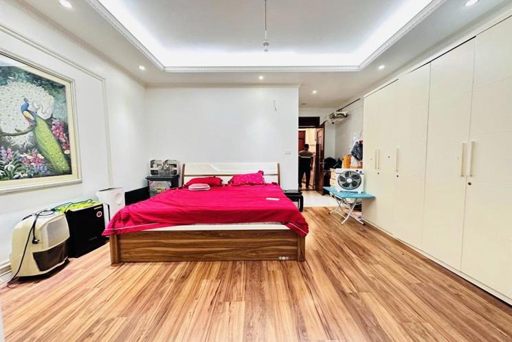 Nhà Hồ Tùng Mậu 6 tầng, 6 phòng ngủ, 65m2, 2 thoáng, ô tô tránh