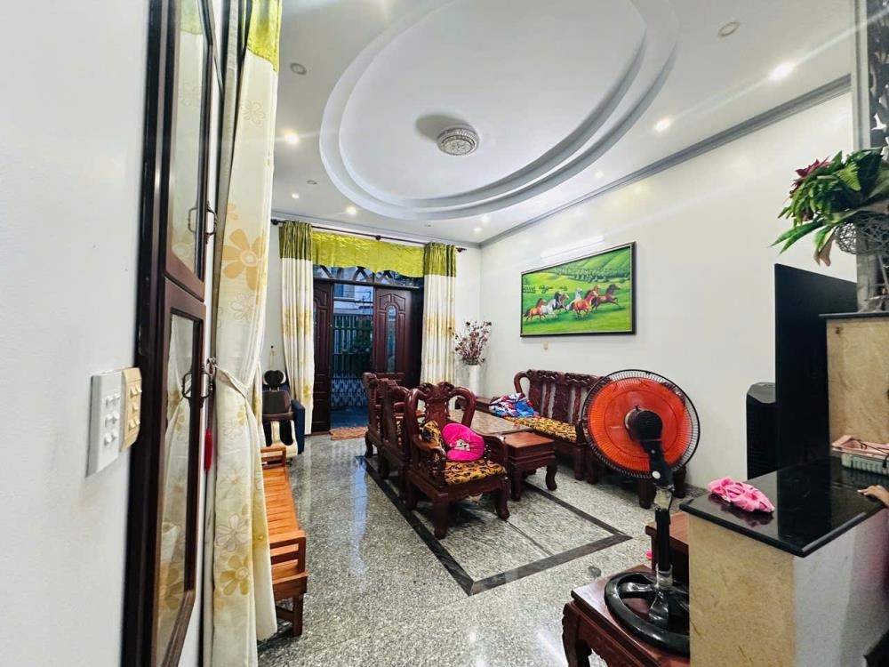 Bán nhà trung tâm Linh Xuân, Đường Số 10 - 2 Lầu, 185m², Giá 10.5 Tỷ