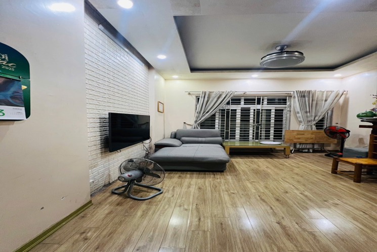 Vừa tầm tiền khu vực Đống Đa, 5 tầng nhỉnh 8 tỷ