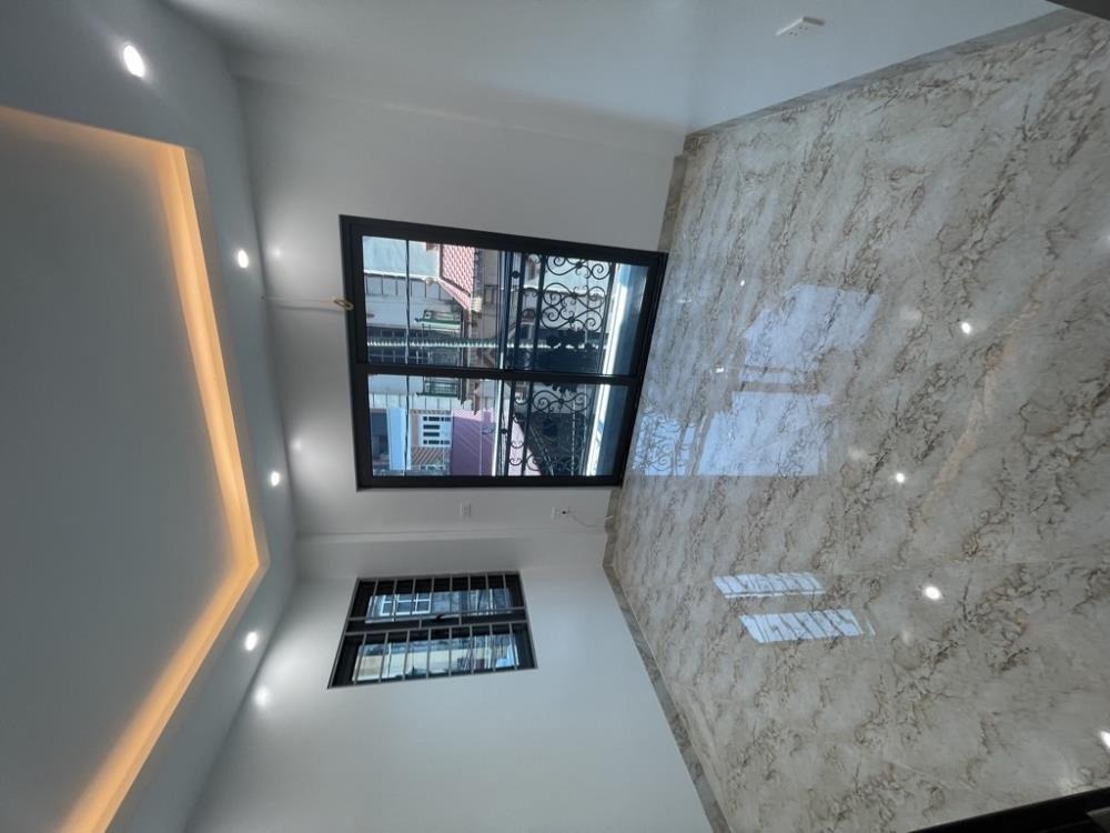 Bán nhà Xuân Phương 35m2, 6 tầng, lô góc, ô tô 7 chỗ, giá 7 tỷ+