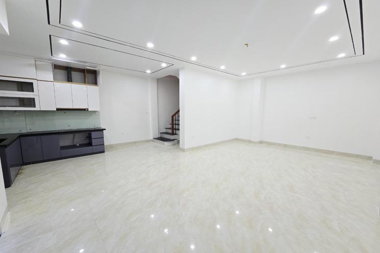BÁN NHÀ NGUYỄN VĂN LINH- LONG BIÊN-50M2- 5 TẦNG- OTO ĐỖ- NHỈNH 8 TỶ