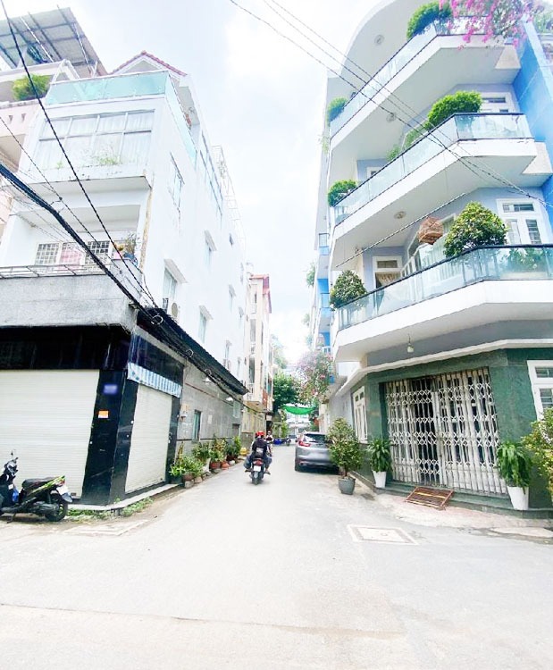 Nhà 3 Tầng Tân Bình - Hẻm Xe Hơi - Giá 9.x Tỷ TL