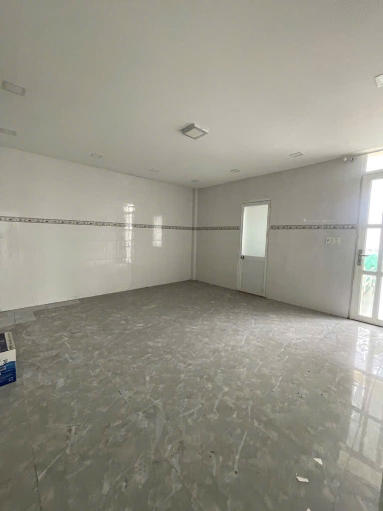Bán tòa nhà 5 tầng mặt tiền Gò Dầu, 216m2, DT 2 tỷ/tháng - Đầu tư sinh lời