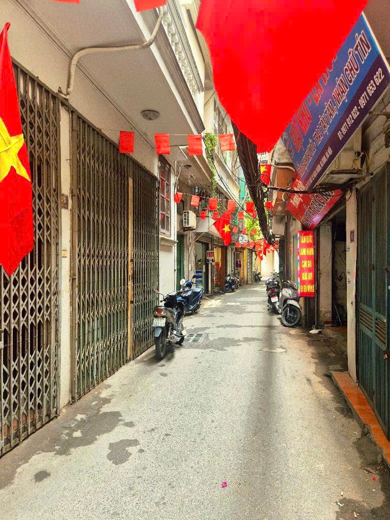 Nhà Đẹp Đào Tấn 30m2 x 6 Tầng, 2 Mặt Thoáng, Giá Hơn 7 Tỷ