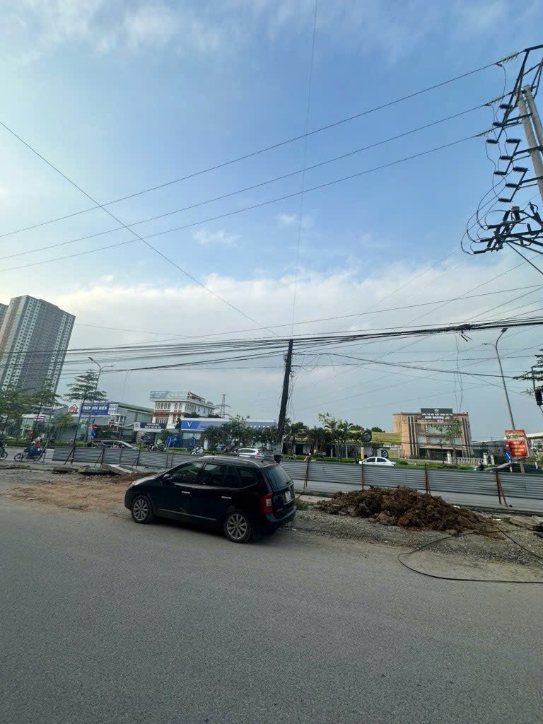 Bán Đất Mặt Đường Quốc Lộ 32 - Vị Trí Vàng Kinh Doanh