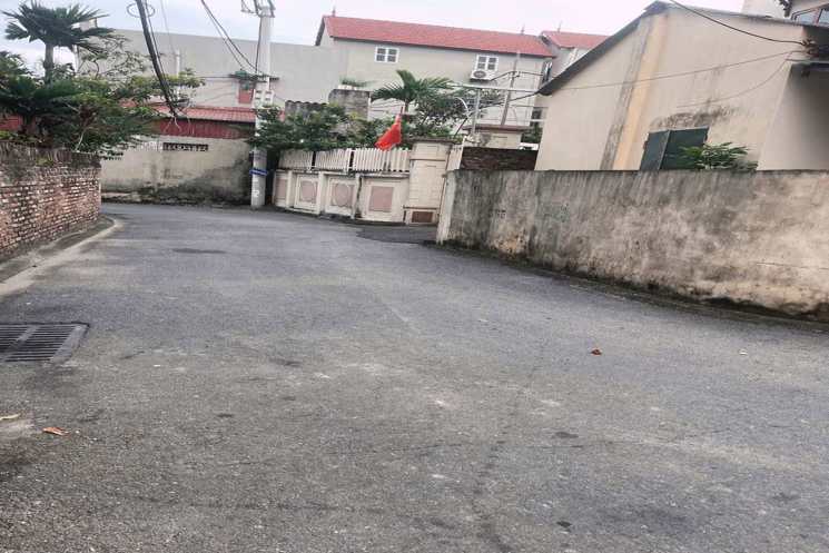 BÁN GẤP 40 m2 ĐẤT NGỌC ĐỘNG - ĐA TỐN, 0985865658