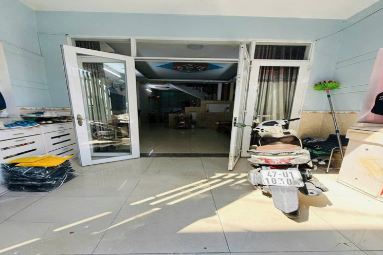 Nhà SHR Vuông đẹp 2 tầng HXH 50m2 - Bùi Quang Là Gò Vấp S