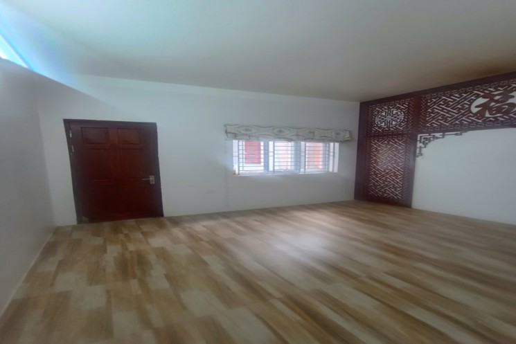 Hoàng Quốc Việt – 90m² – MT 5.6m – SÂN TRƯỚC – gần Công viên Nghĩa Tân – 21.5 tỷ