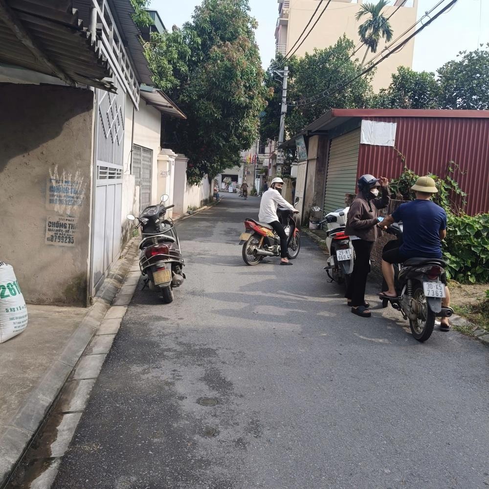 🔥 Lô Đất 40m² Mặt Tiền Rộng Tại Gia Lâm - Giá Chỉ 2 Tỷ