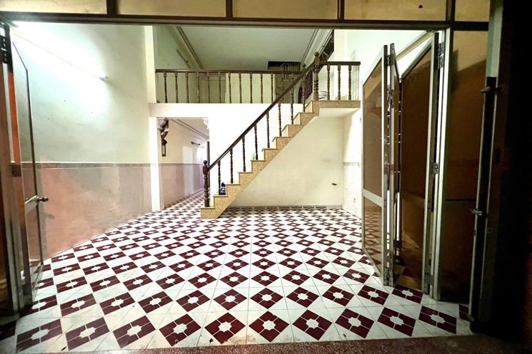 BÁN NHÀ PHAN HUY ÍCH HÒN RỚ ĐƯỜNG Ô TÔ NHA TRANG