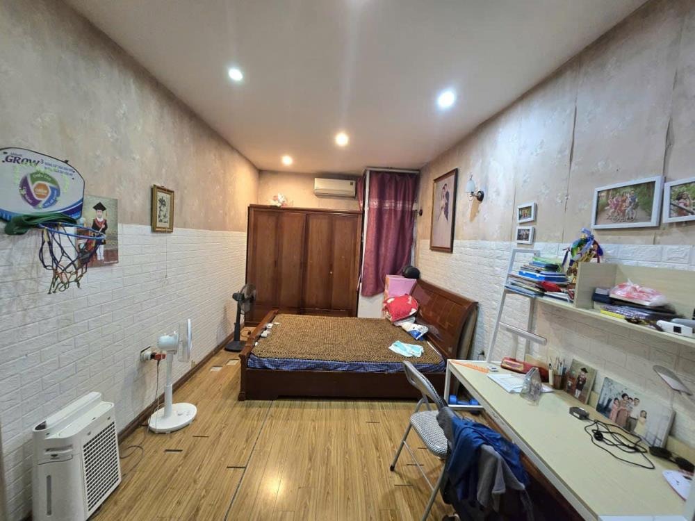Bán nhà Bạch Mai - Hai Bà Trưng 37m2, 4 Tầng, Giá 5.6 Tỷ - Vị Trí Đắc Địa
