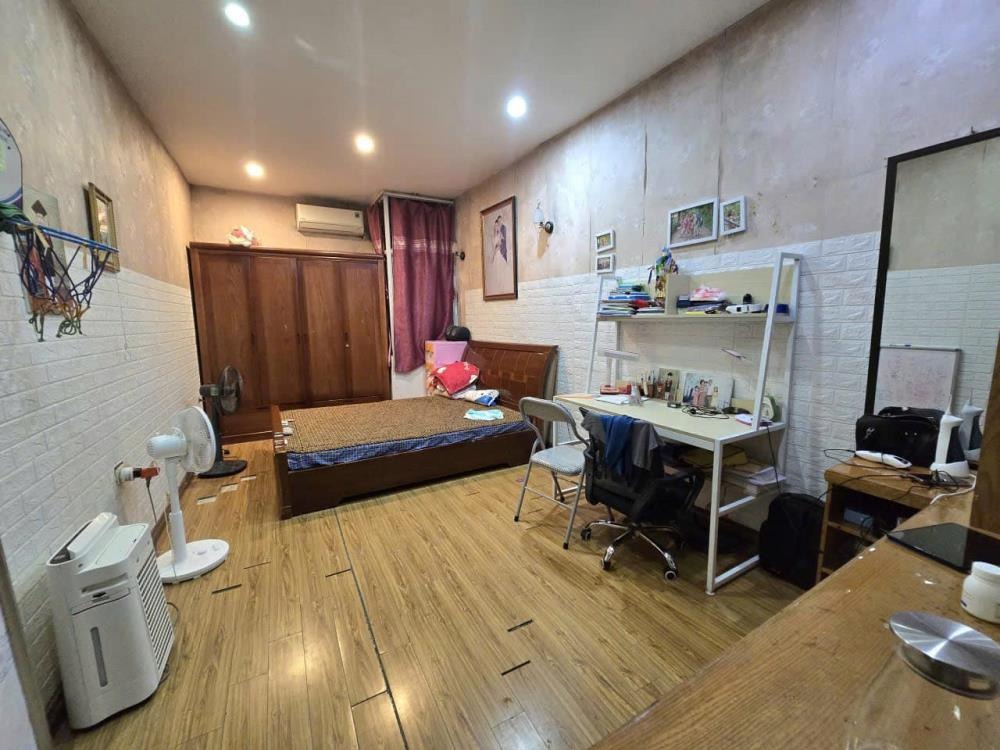 Bán nhà Bạch Mai - Hai Bà Trưng 37m2, 4 Tầng, Giá 5.6 Tỷ - Vị Trí Đắc Địa