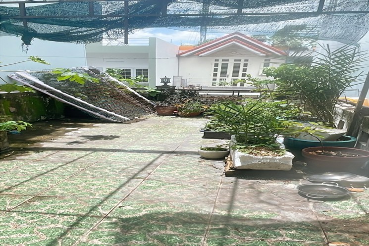 Bán nhà ngõ 11, Thủ Đức. 54m2, 3 tầng, 3PN, Sổ hồng. Giá 5.1 tỷ. LH: 0933125879