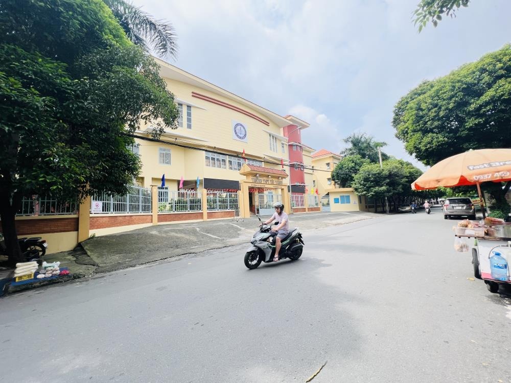 Bán Nhà Hẻm Xe Hơi Tây Thạnh, Tân Phú - 70m² - 3PN - 6.8 tỷ