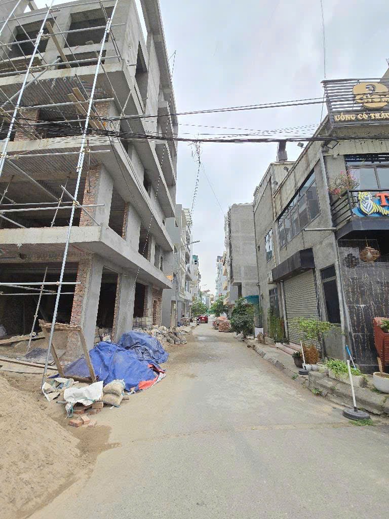 Bán Đất Phân Lô Bắc Từ Liêm - Vị Trí Đẹp, Giá Hơn 9 Tỷ