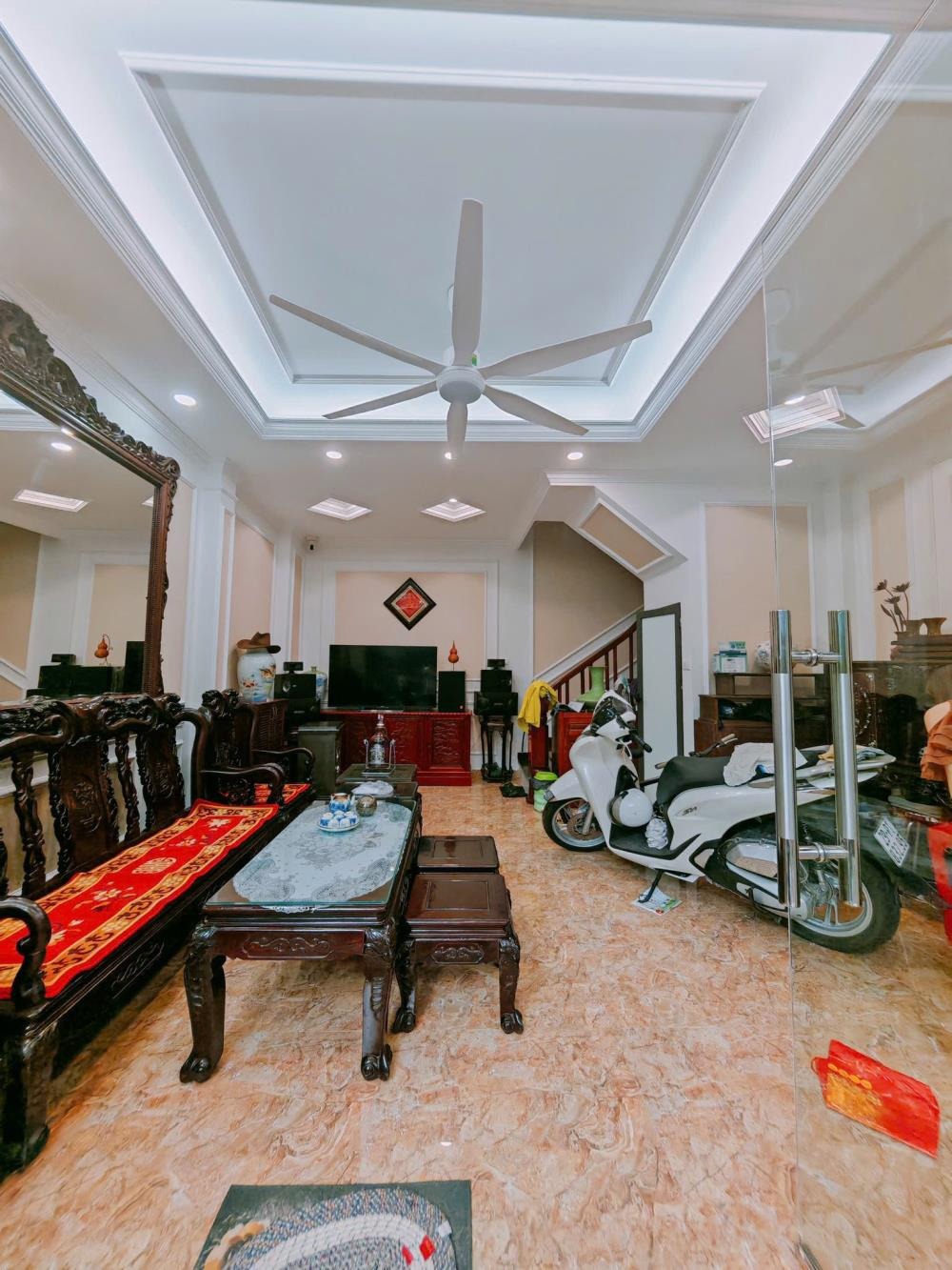 Bán nhà 6 tầng, Full Nội Thất, Ô Tô Vào Nhà - Cầu Giấy