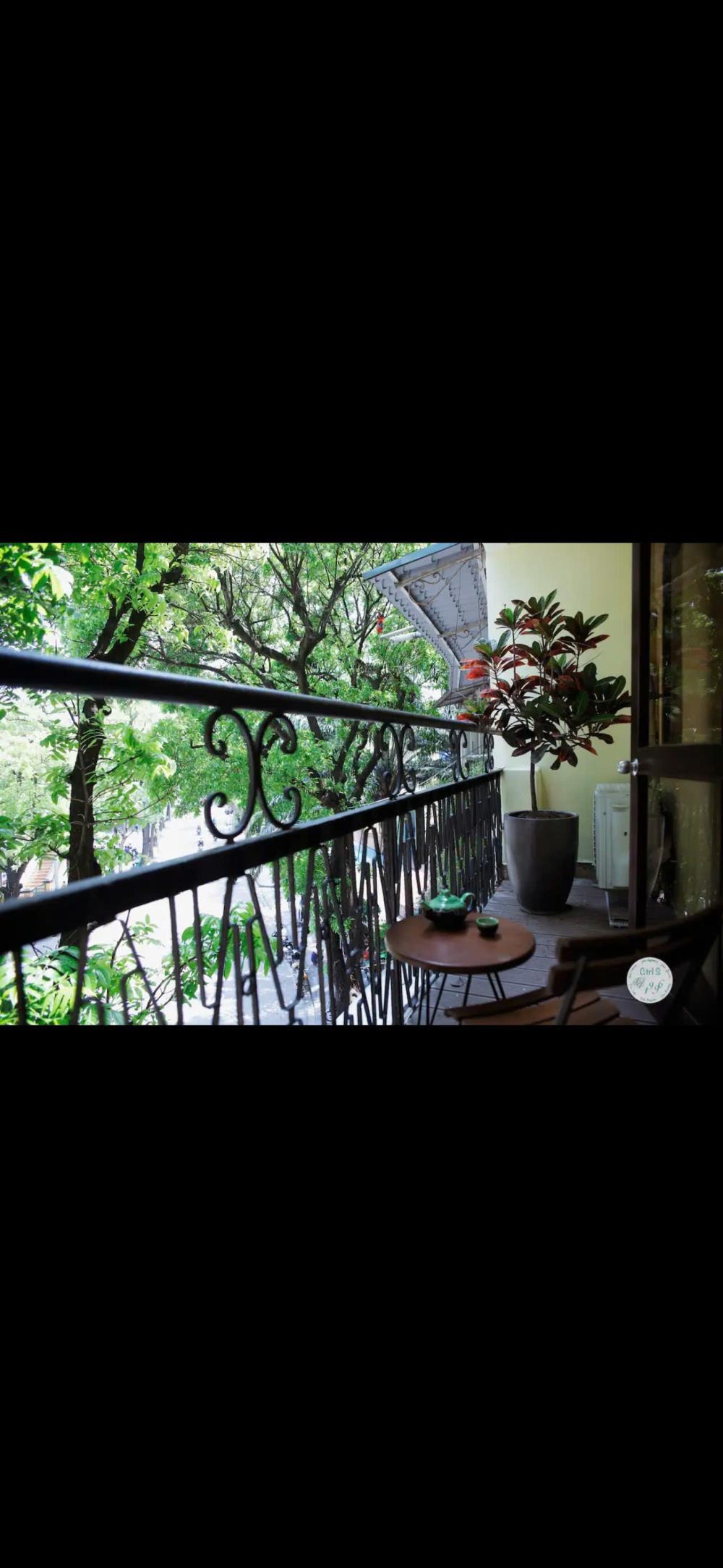 Bán nhà mặt phố Lê Thái Tổ, Hoàn Kiếm - 100m² x 3 tầng - 16 tỷ - View Hồ Gươm - Kinh doanh đỉnh cao