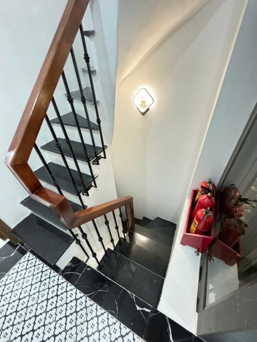 Bán Nhà Phố Minh Khai, Hai Bà Trưng - 63m², 6 Tầng, Giá 13.9 Tỷ