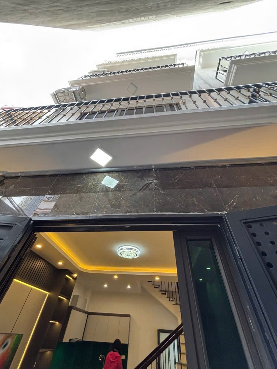 Nhà Mặt Ngõ Văn Quán Hà Đông - 7 Tỷ 9 - 6 Tầng - Ô Tô Đỗ Cận Nhà