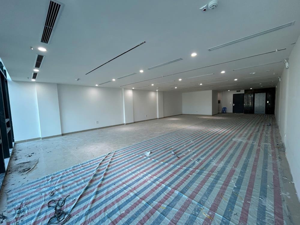 Cho Thuê Tòa Nhà Lô Góc 2 Mặt Tiền 216 Trịnh Đình Cửu, Vị Trí Vàng Quận Hoàng Mai