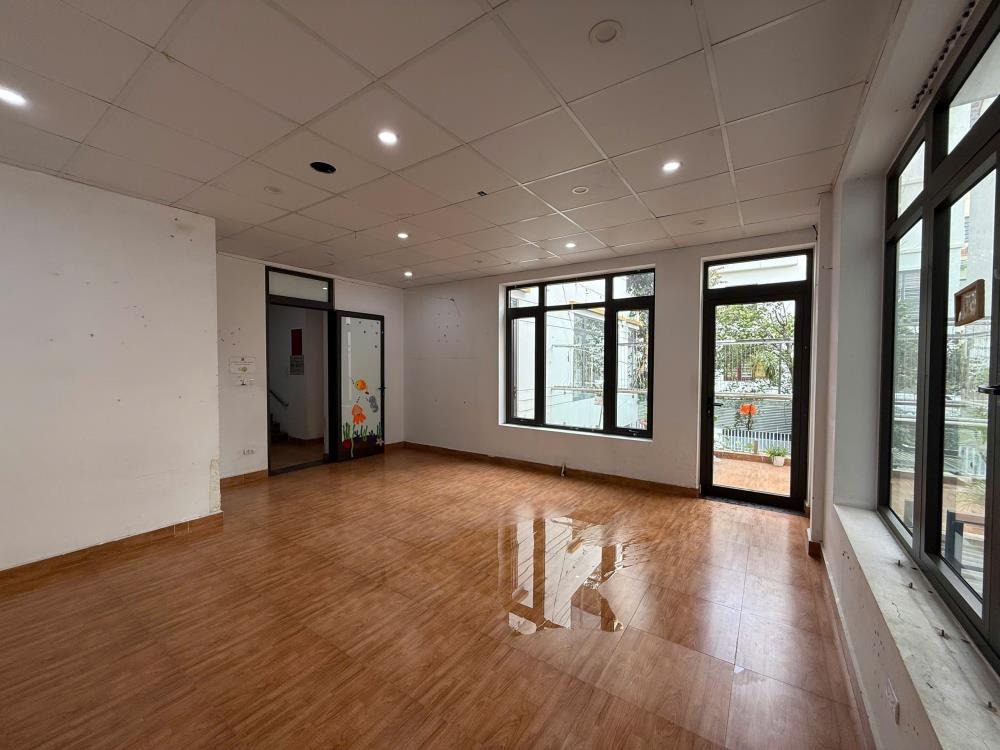Cho Thuê Biệt Thự Hiện Đại KĐT TP Giao Lưu - 200m² - 50tr/Th