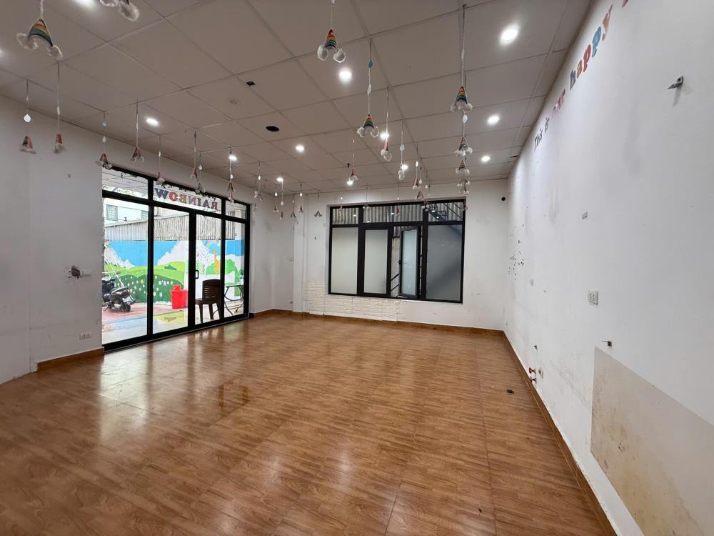 Cho Thuê Biệt Thự Hiện Đại KĐT TP Giao Lưu - 200m² - 50tr/Th