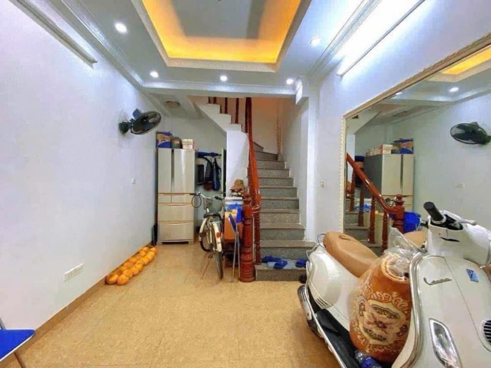 Bán nhà Ba Đình - Ngõ Nông, Gần Phố Ngọc Hà, Đội Cấn - 20m² - 5.999 Tỷ