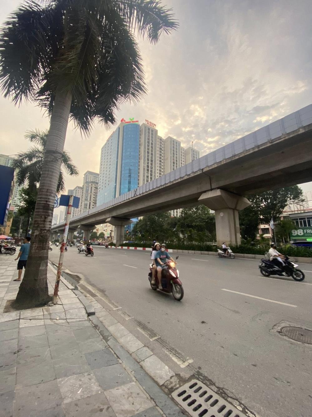 Nhà Trần Phú Hà Đông - 4 Tầng, 40m2 - Ô Tô Đỗ Cửa - Giá 10.9 Tỷ