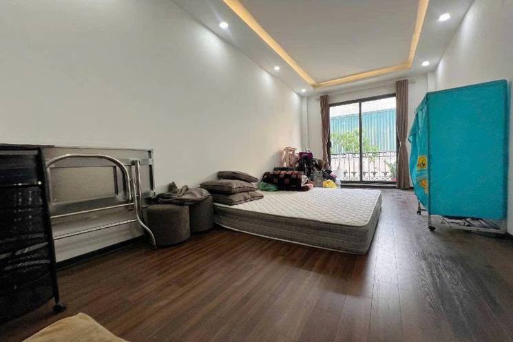 BÁN NHÀ NGỌC LÂM – 35M² x 5TẦNG – GIÁ HƠN 7 TỶ – FULL NỘI THẤT