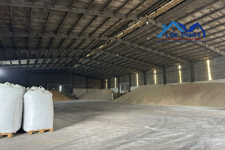 Cho thuê xưởng sản xuất cám 3600m2 huyện trảng Bom, Đồng Nai 216tr