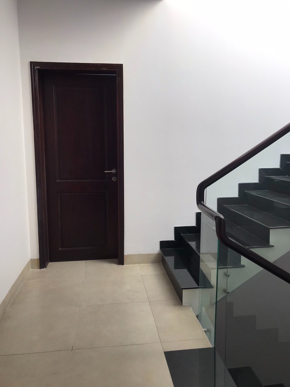 Cho thuê nhà phố Him Lam Nguyễn Thị Thập - 55 triệu/tháng