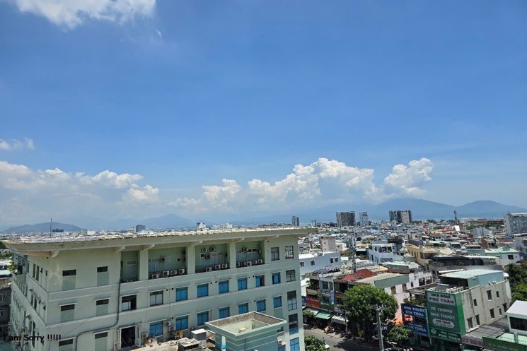 ✅Nhà 4 tầng 4 mê đúc, số 49 Chơn Tâm 8
