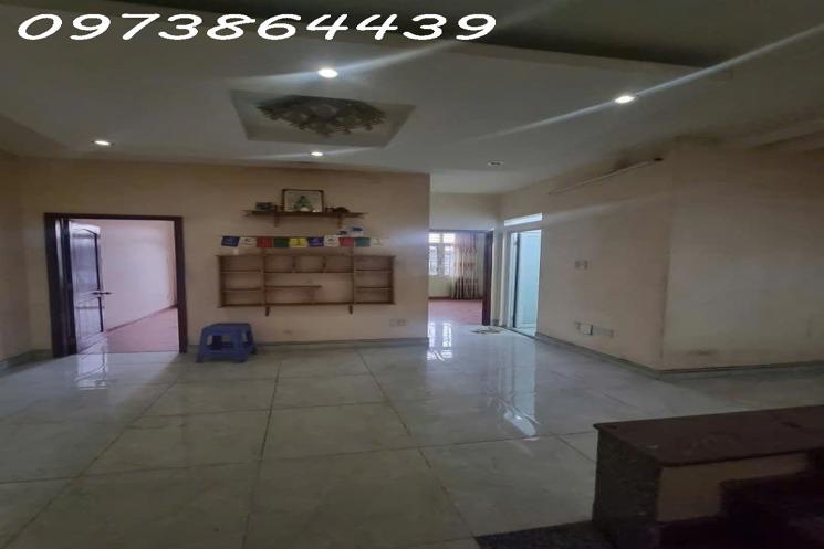 🔥🔥🔥GẤP BÁN GIẢM MẠNH SỐC 600 TRIỆU CÒN 7.6 TỶ.
🏠 NHÀ 2 TẦNG HẺM NHỰA 8M XE TẢI TRÁNH THÔNG TỨ