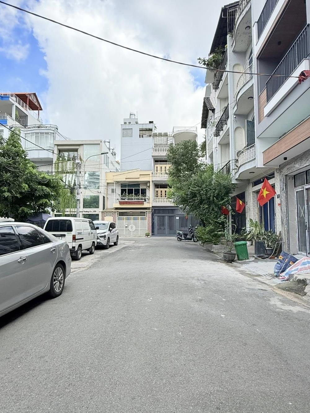 Nhà Góc 60m2, 3 Tầng Tân Bình - Xe Hơi Ngủ Nhà, Đầu Tư Sinh Lời